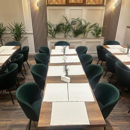 Freedom&Relax Hotel Buzau Bagian luar foto