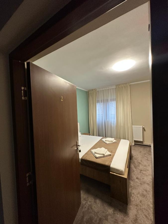 Freedom&Relax Hotel Buzau Bagian luar foto