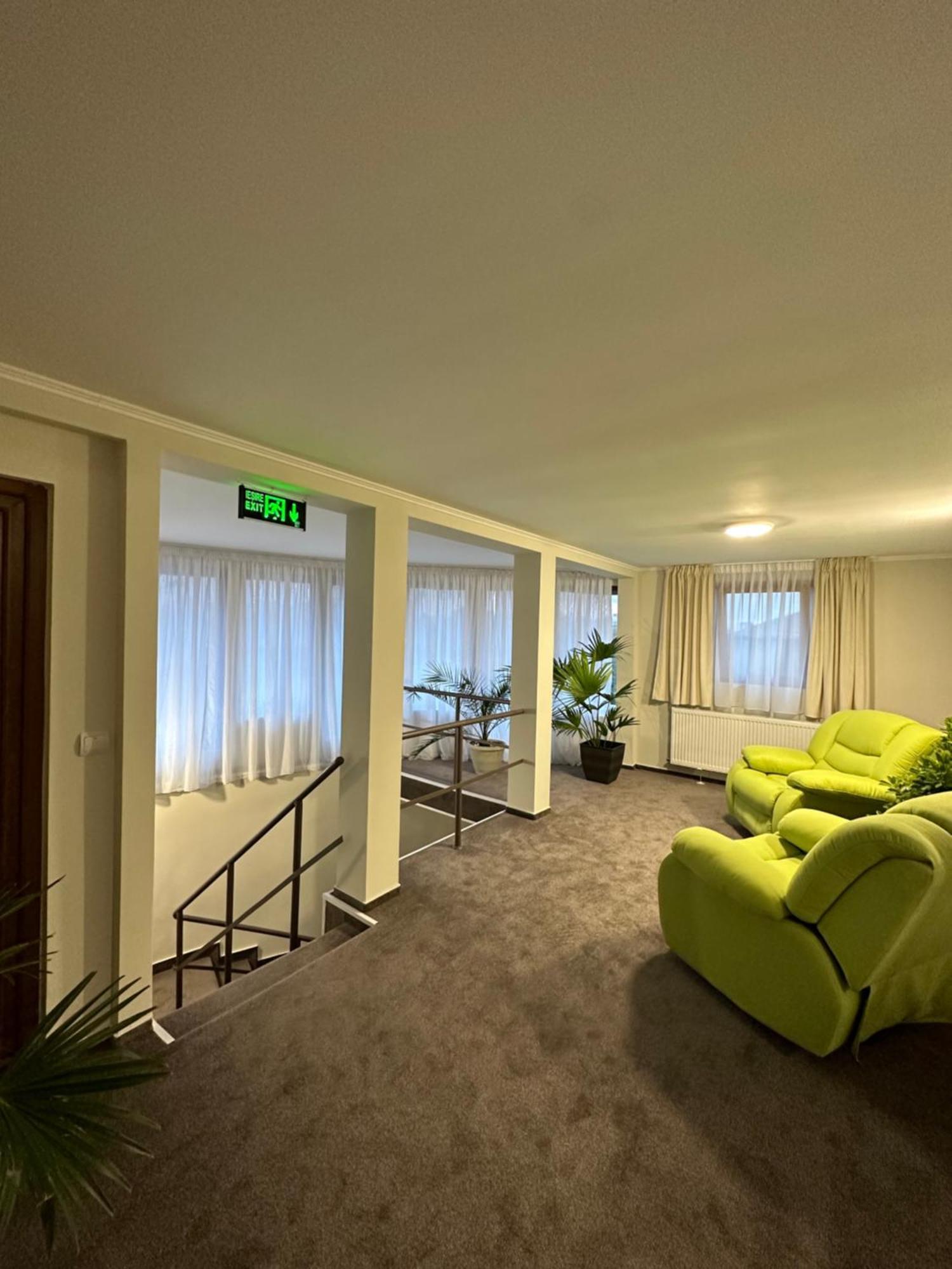 Freedom&Relax Hotel Buzau Bagian luar foto
