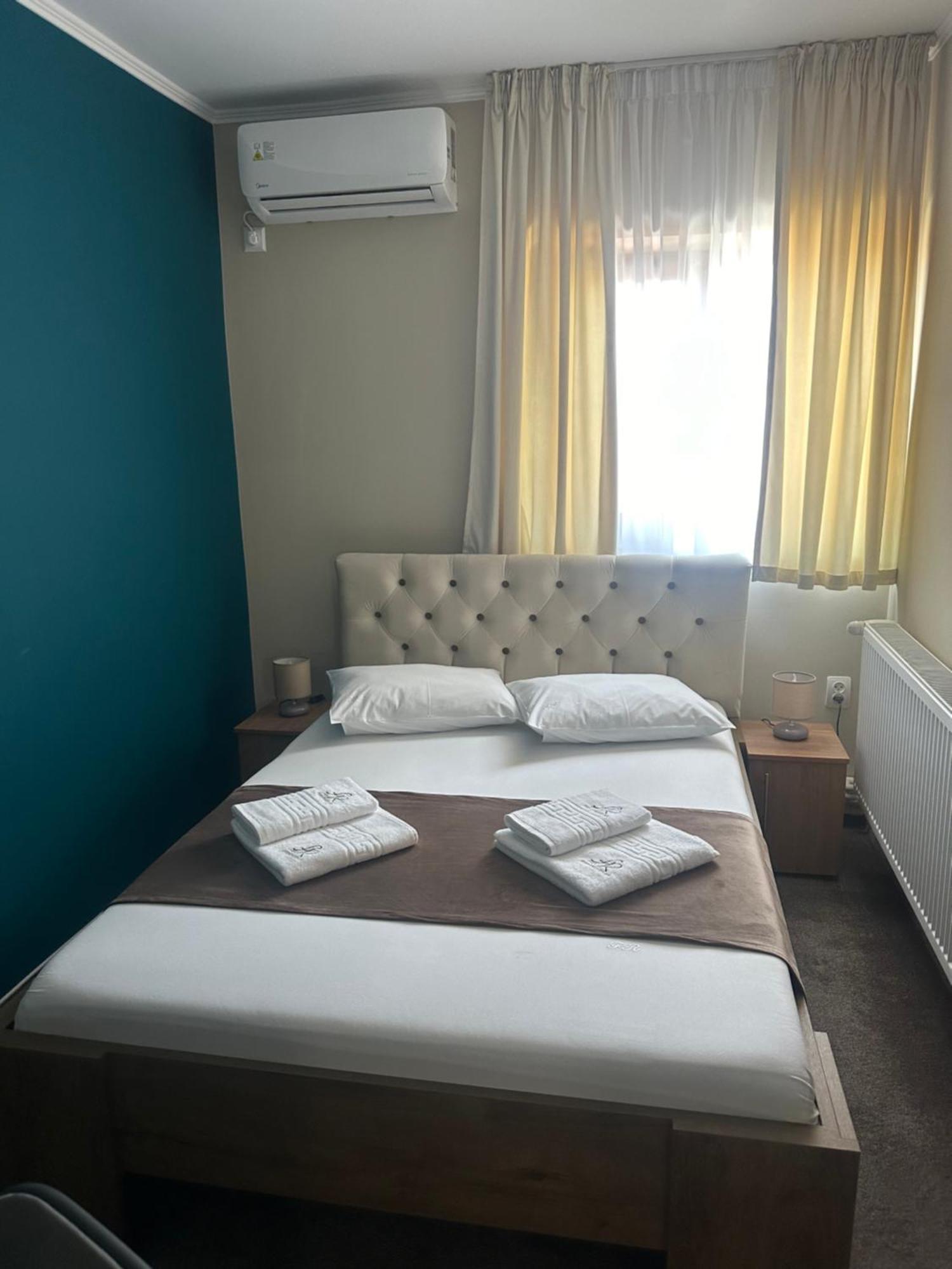 Freedom&Relax Hotel Buzau Bagian luar foto