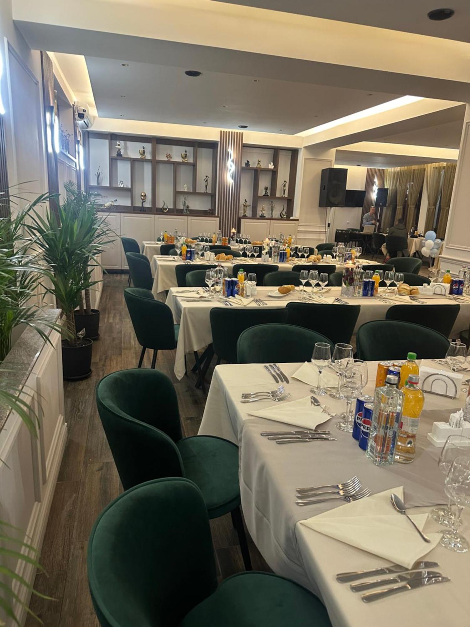 Freedom&Relax Hotel Buzau Bagian luar foto