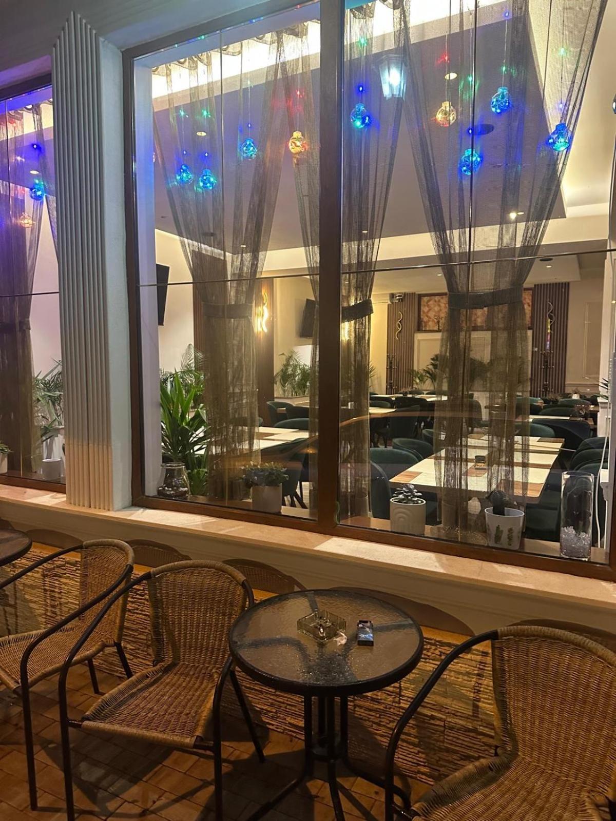Freedom&Relax Hotel Buzau Bagian luar foto